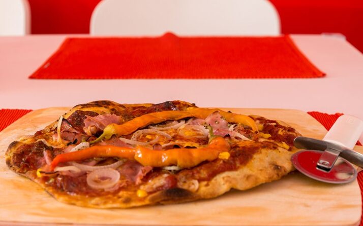 Salami-Schinken Pizza