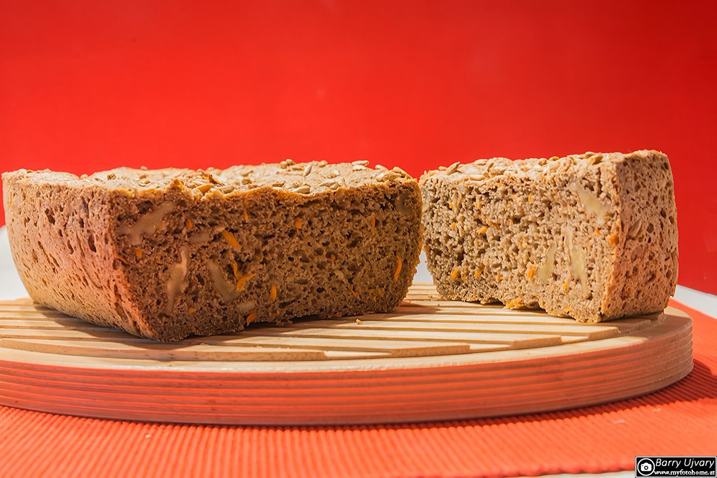 Karotten-Walnussbrot