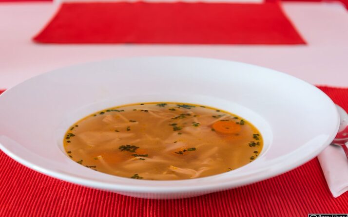 Hühnersuppe