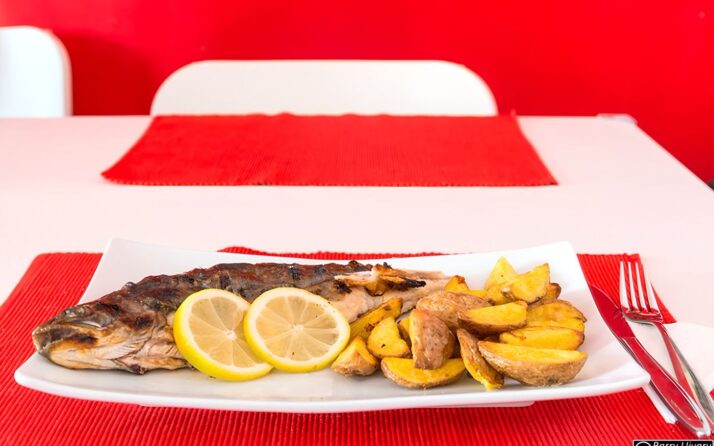 Saibling gegrillt mit Wedges