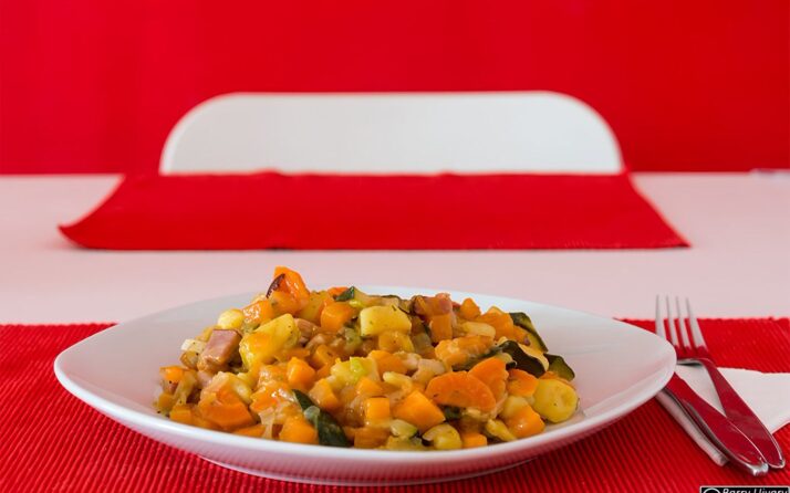 Kürbis-Zucchinieintopf mit Speck