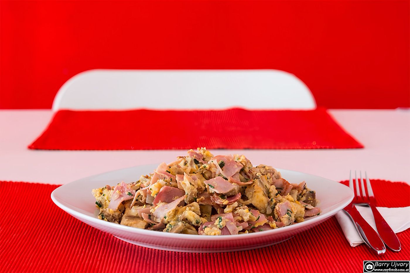 Geröstete Knödel mit Schinken und Ei