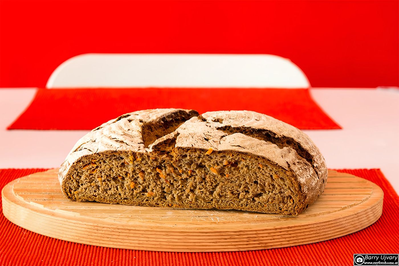 Karotten-Krustenbrot