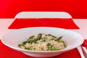 Read more about the article Grüner Spargel Risotto