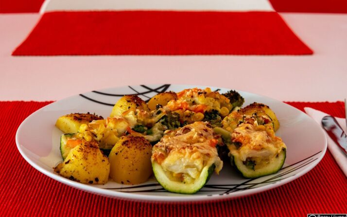 Veggie-Zucchini gratiniert